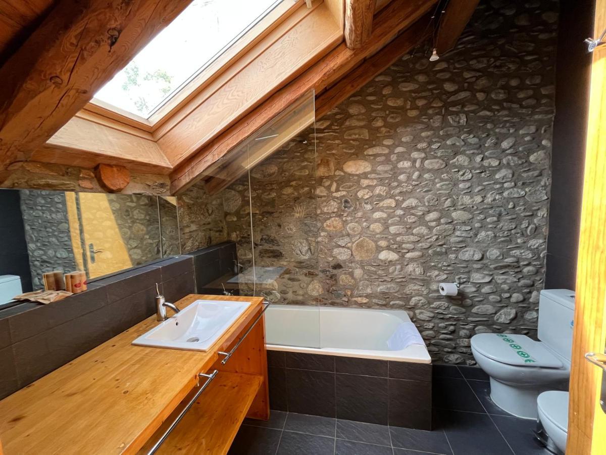 Casa De Poble Acollidora,amb Llar De Foc, Holiday home