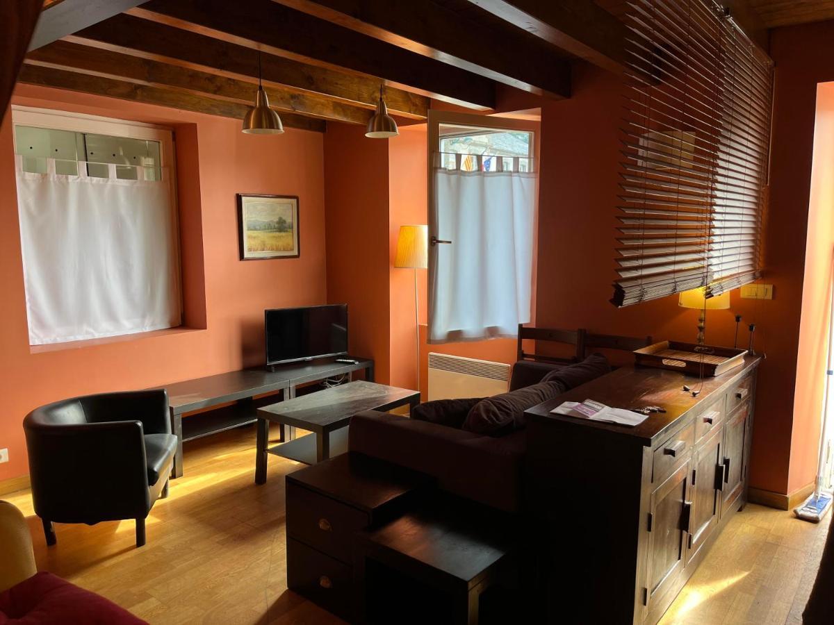 Casa De Poble Acollidora,amb Llar De Foc, Holiday home